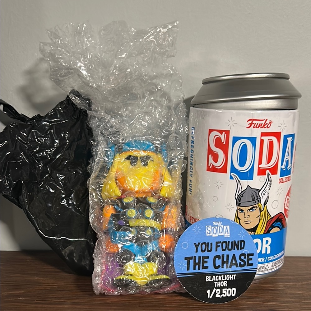 Funko Soda Blacklight Thor Chase Edition